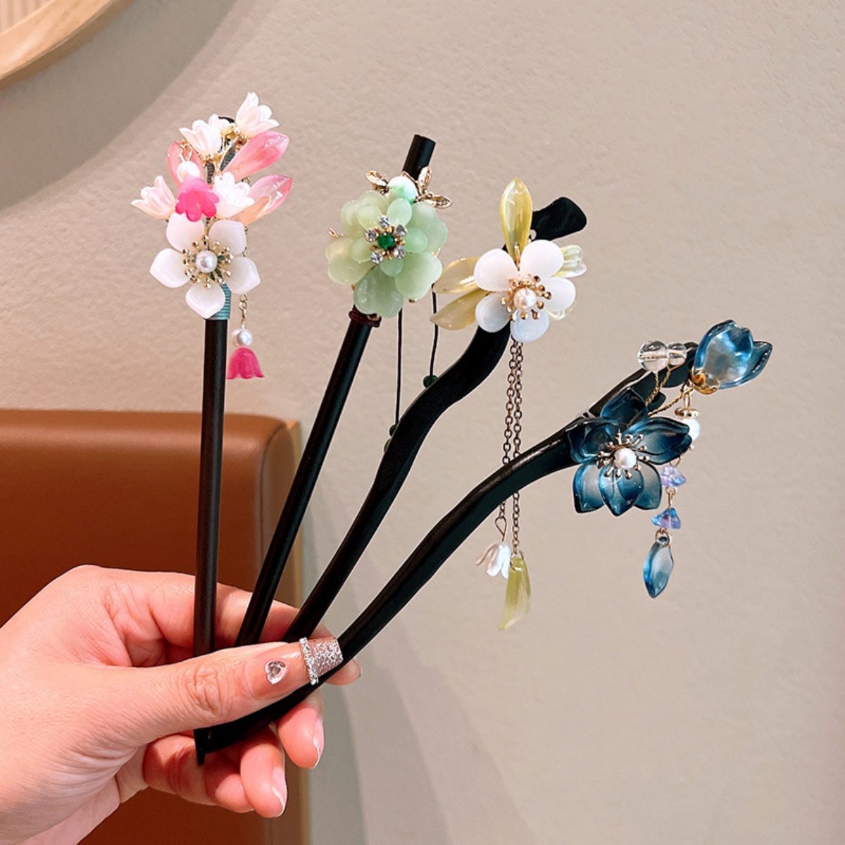 Nefis Çiçek Püskül Ahşap Firke - Florist Supplies incelemesi ve fiyatı